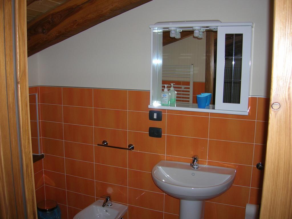 La Barmo Affittacamere Pietraporzio Camera foto