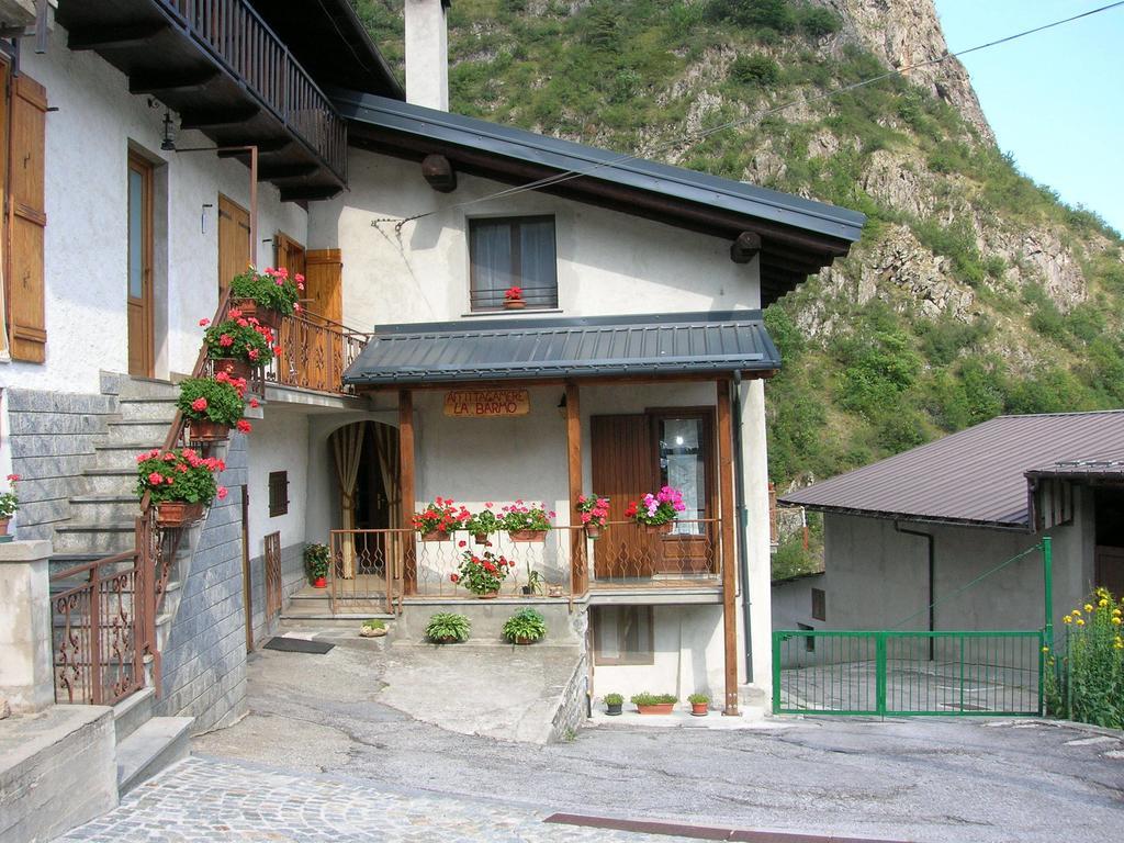 La Barmo Affittacamere Pietraporzio Esterno foto